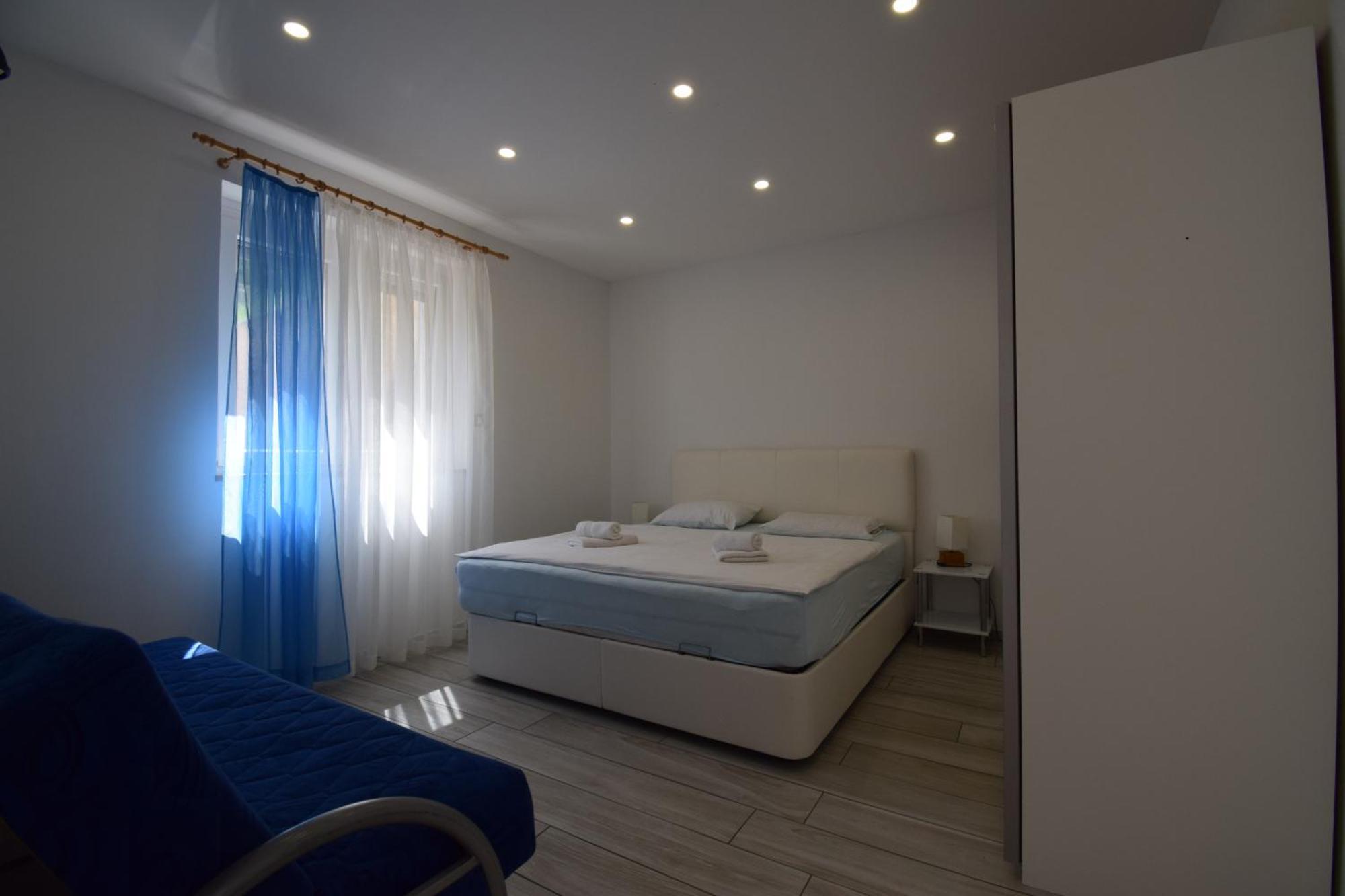 Apartments Bella Vista Lilly Portoroz Exterior foto